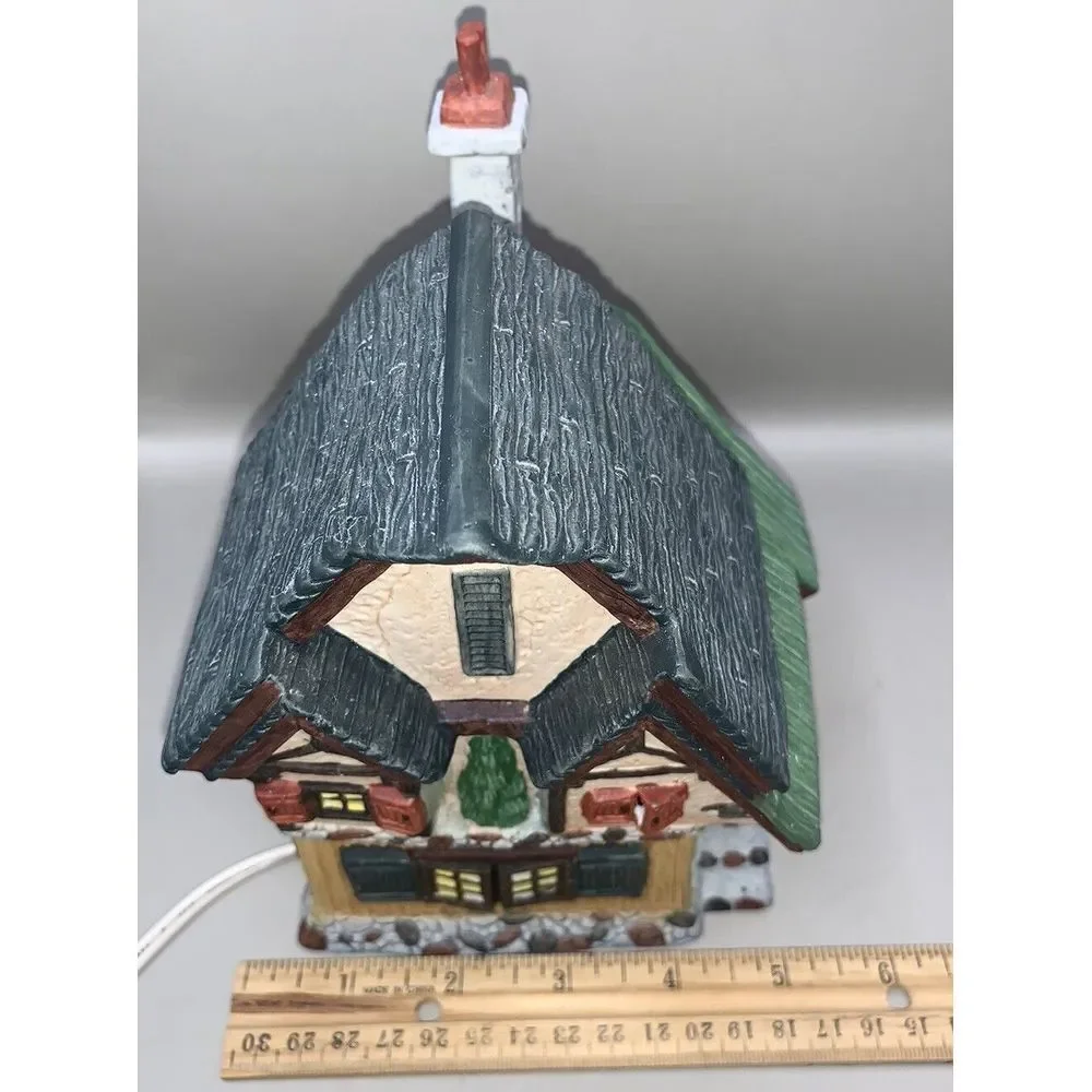 Vintage Santa's Best Our Town‎ Porcelain Collectable 1st Ed The Wilson House